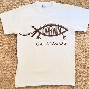 Charles Darwin Research Station Vintage Crew Neck Cotton T-Shirt Sz XS Galapagos